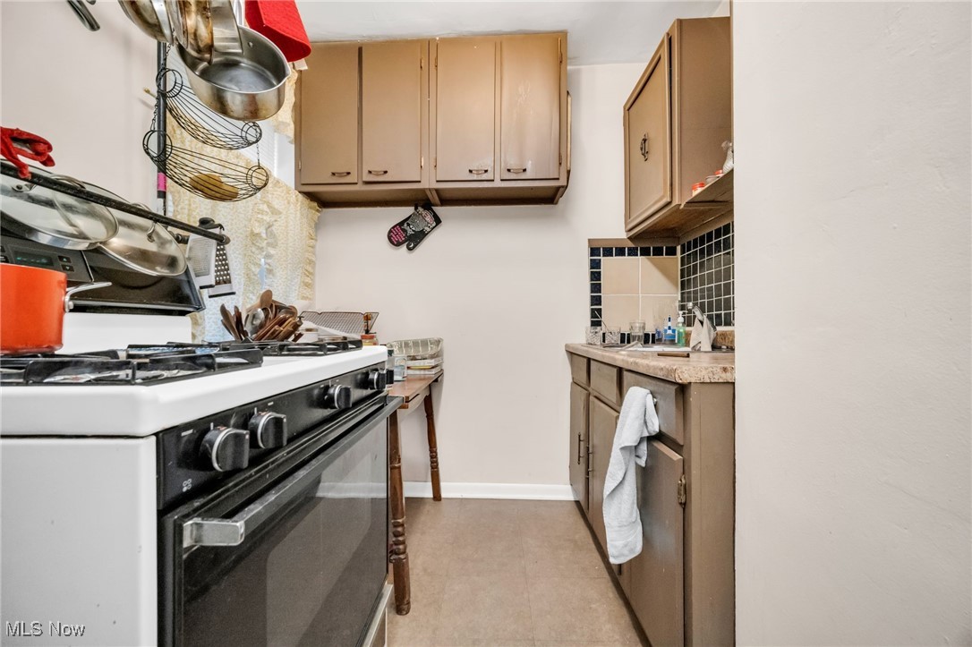 1386 Cranford Avenue Lakewood OH 44107