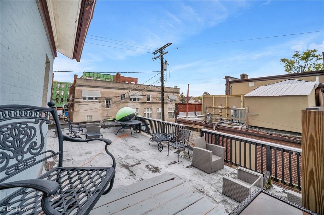 1386 Cranford Avenue Lakewood OH 44107