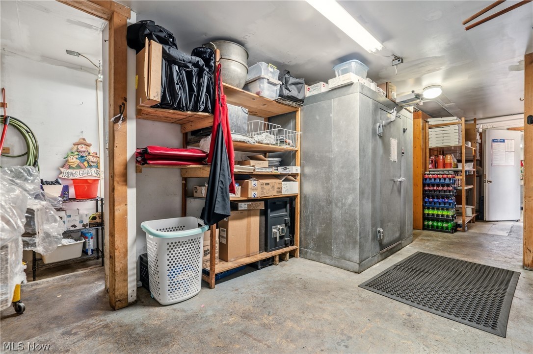 130 W Lisbon Street Waynesburg OH 44688