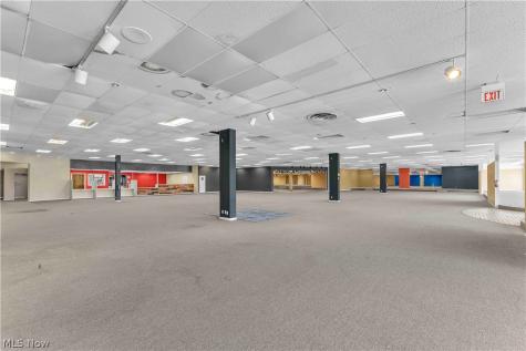 7587-7590 Mentor Avenue Mentor OH 44060