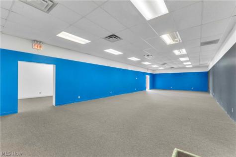 7587-7590 Mentor Avenue Mentor OH 44060