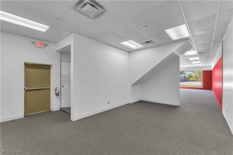 7587-7590 Mentor Avenue Mentor OH 44060