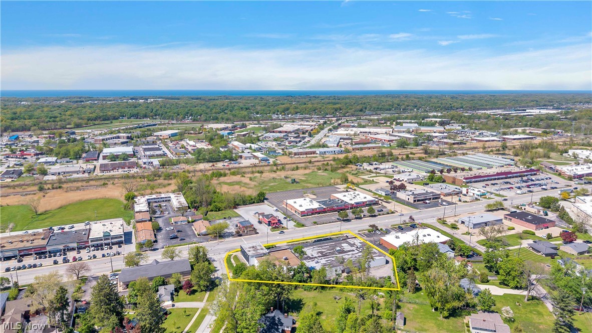 7587-7590 Mentor Avenue Mentor OH 44060