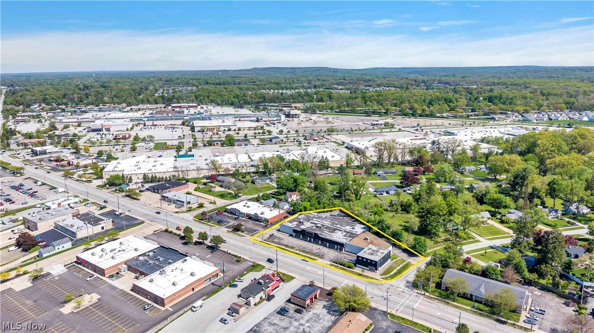 7587-7590 Mentor Avenue Mentor OH 44060