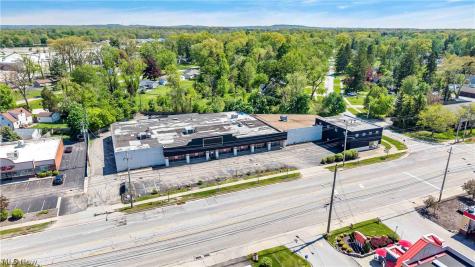 7587-7590 Mentor Avenue Mentor OH 44060