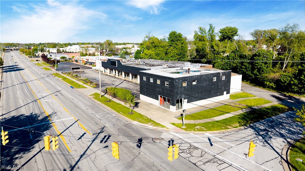 7587-7590 Mentor Avenue Mentor OH 44060