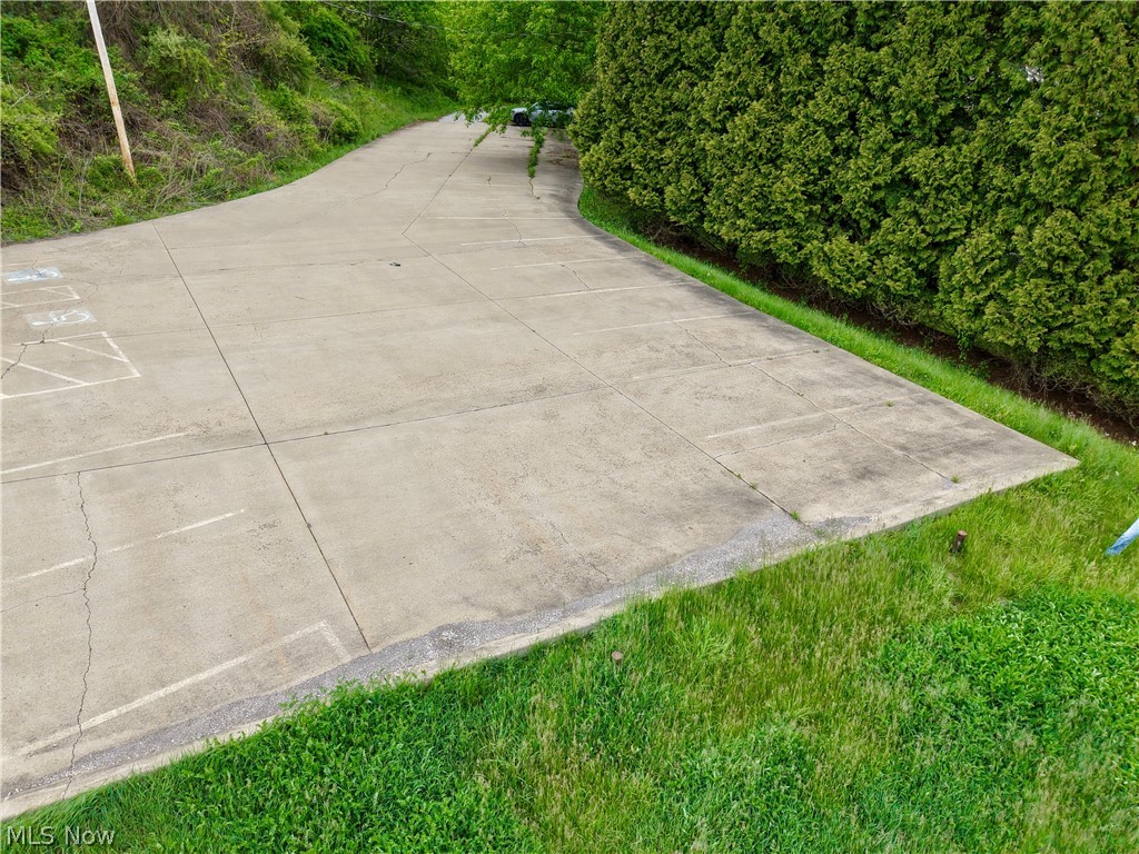 62770 Barnesville Hendrysburg (State Route 800) Road Barnesville OH 43713