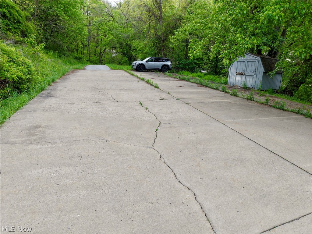 62770 Barnesville Hendrysburg (State Route 800) Road Barnesville OH 43713