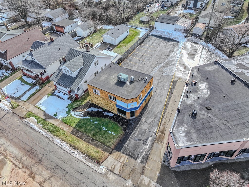 5393 Pearl Road Parma OH 44109