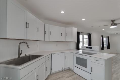 5393 Pearl Road Parma OH 44109