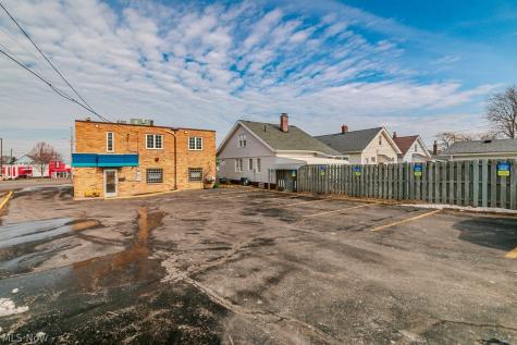 5393 Pearl Road Parma OH 44109