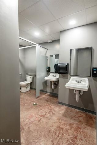 592 6th Street NW Carrollton OH 44615