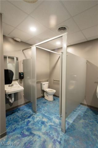 592 6th Street NW Carrollton OH 44615