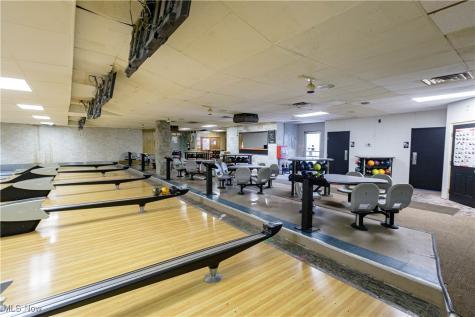 592 6th Street NW Carrollton OH 44615