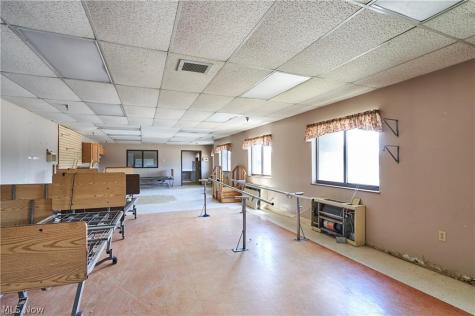 16231 Broadway Avenue Maple Heights OH 44137