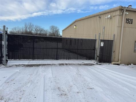 1920 S Main Street Akron OH 44301