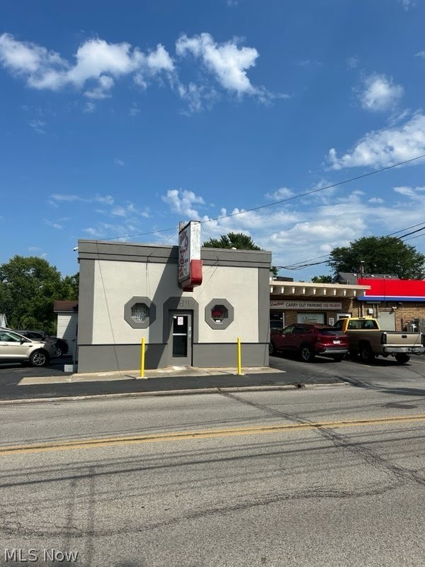 584 5th Street Struthers OH 44471