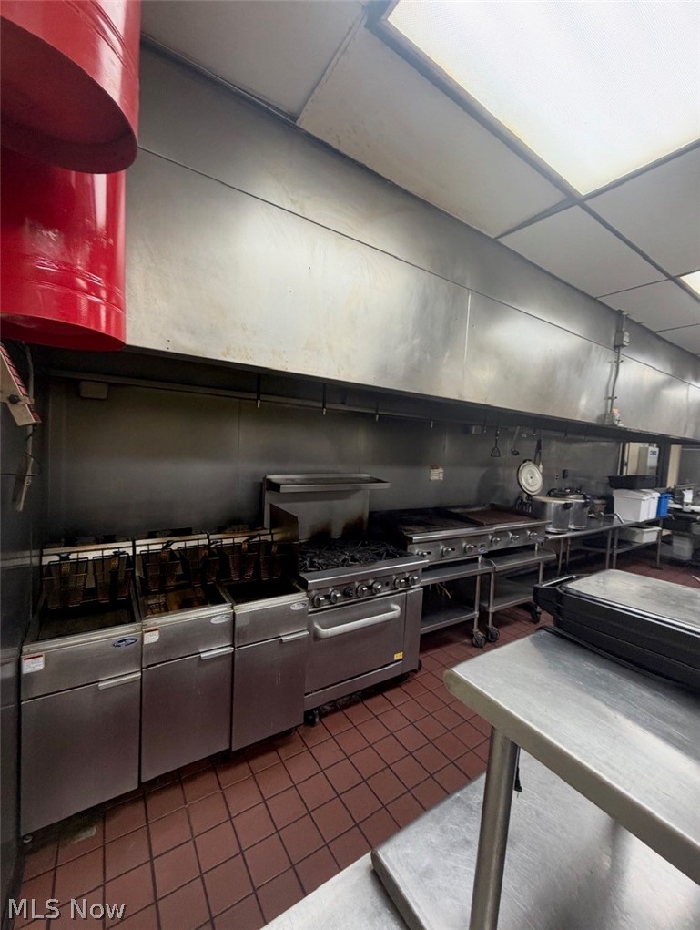 5517 Memphis Cleveland OH 44144