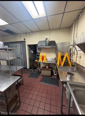 5517 Memphis Cleveland OH 44144