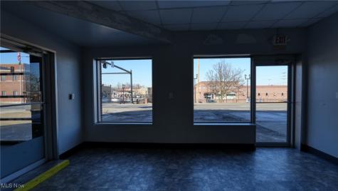 1105 Wheeling Avenue Cambridge OH 43725