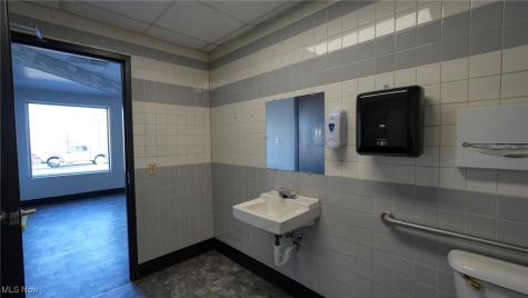 1105 Wheeling Avenue Cambridge OH 43725