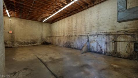 1105 Wheeling Avenue Cambridge OH 43725