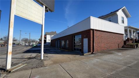 1105 Wheeling Avenue Cambridge OH 43725