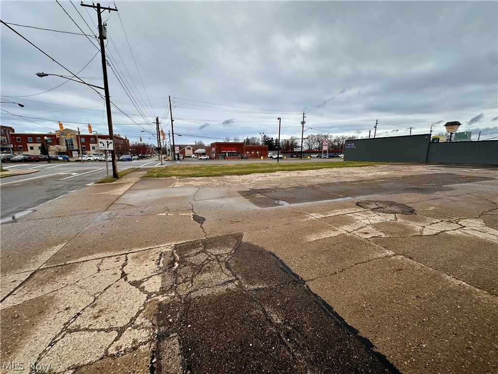 317 E State Street Alliance OH 44601