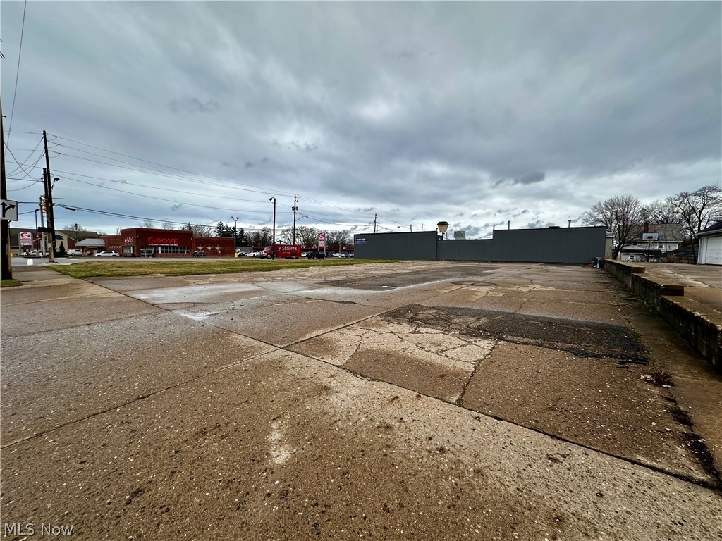 317 E State Street Alliance OH 44601