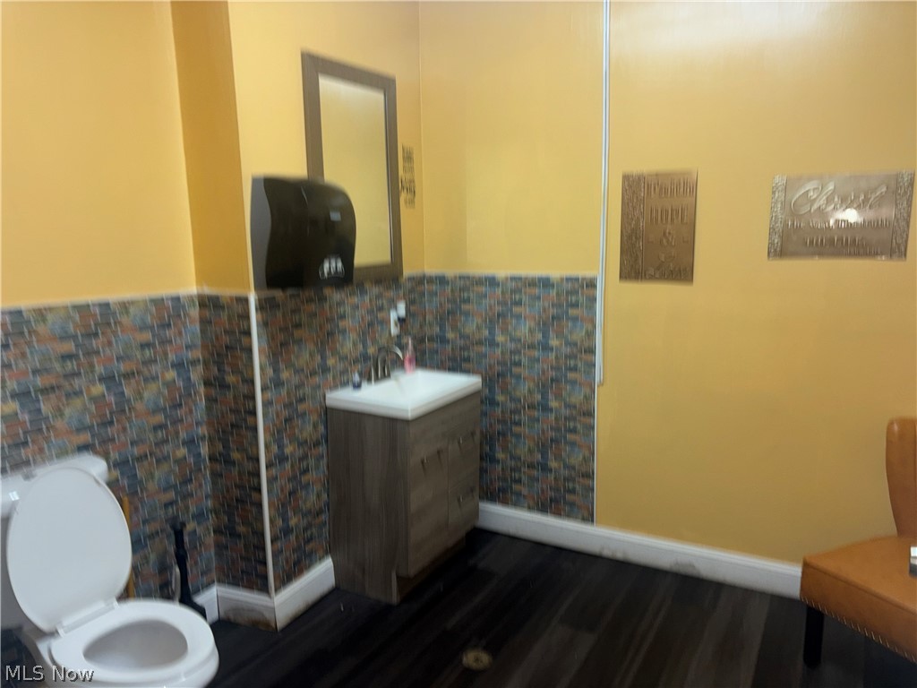 16342 Euclid Avenue East Cleveland OH 44112