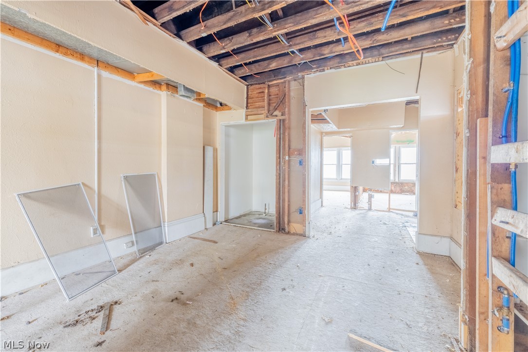 6928 Superior Avenue Cleveland OH 44103