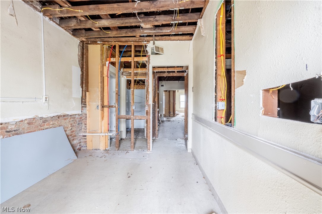 6928 Superior Avenue Cleveland OH 44103