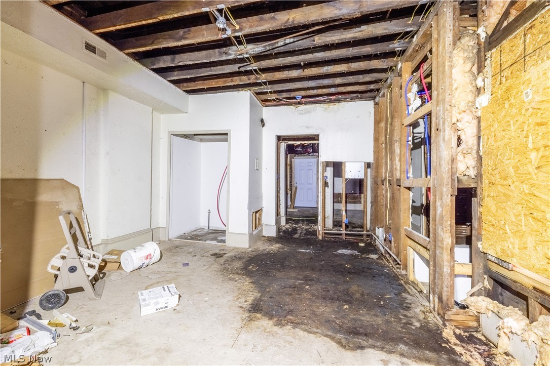6928 Superior Avenue Cleveland OH 44103