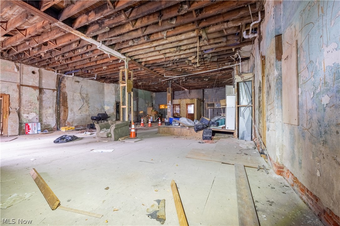 6928 Superior Avenue Cleveland OH 44103