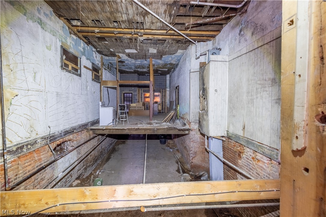 6928 Superior Avenue Cleveland OH 44103