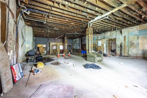 6928 Superior Avenue Cleveland OH 44103