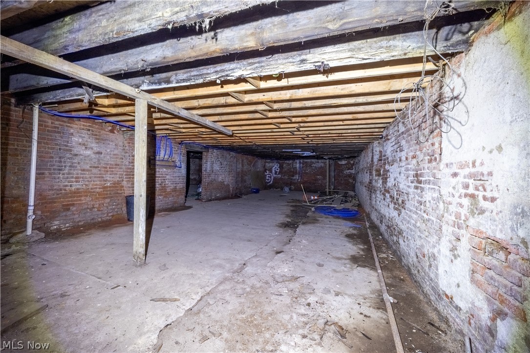 6928 Superior Avenue Cleveland OH 44103