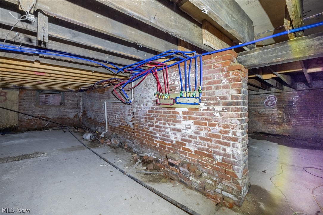 6928 Superior Avenue Cleveland OH 44103