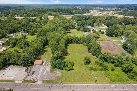 1818 S Arlington Street Akron OH 44306