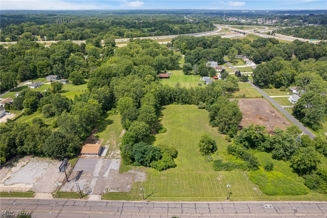 1818 S Arlington Street Akron OH 44306