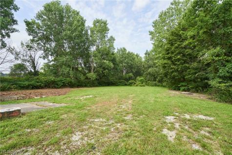 1818 S Arlington Street Akron OH 44306