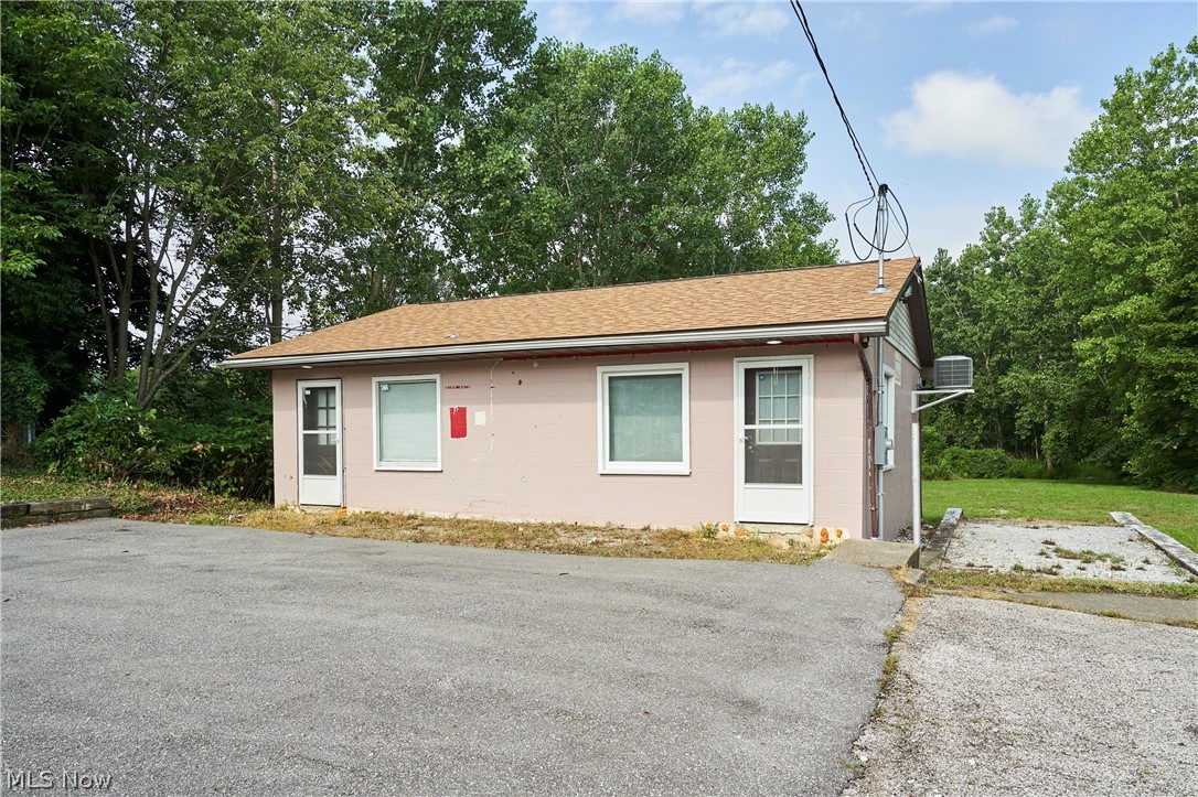 1818 S Arlington Street Akron OH 44306