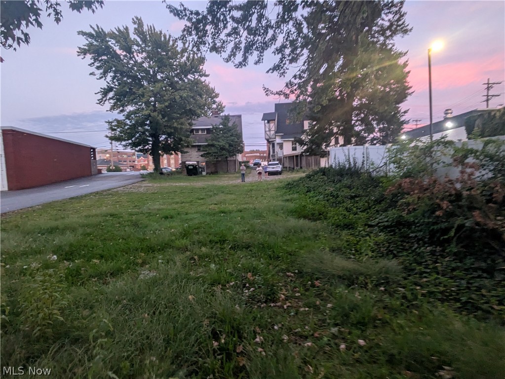 17 E Erie Street Painesville OH 44077