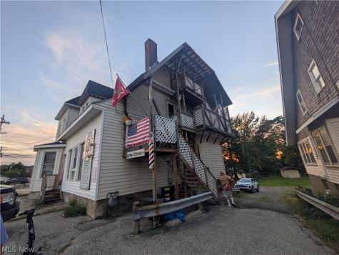 17 E Erie Street Painesville OH 44077