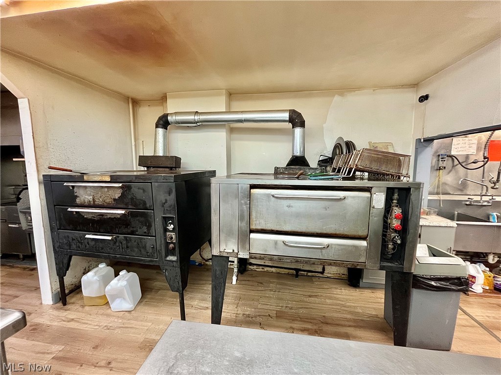 223 Broad Street Conneaut OH 44030