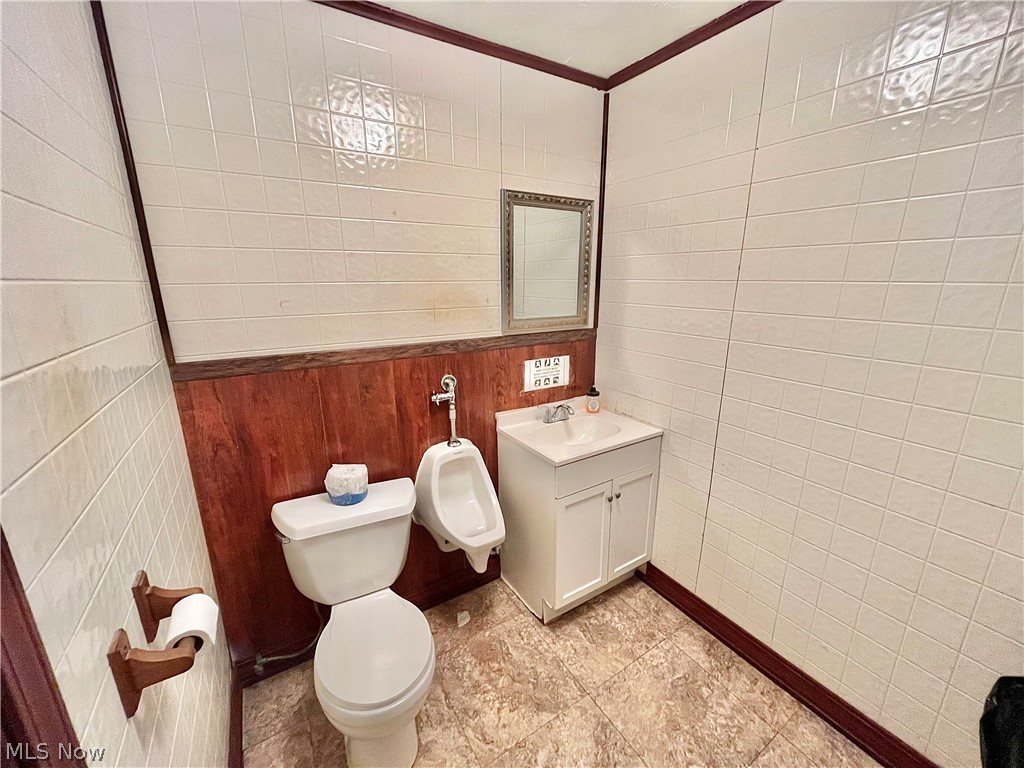 223 Broad Street Conneaut OH 44030