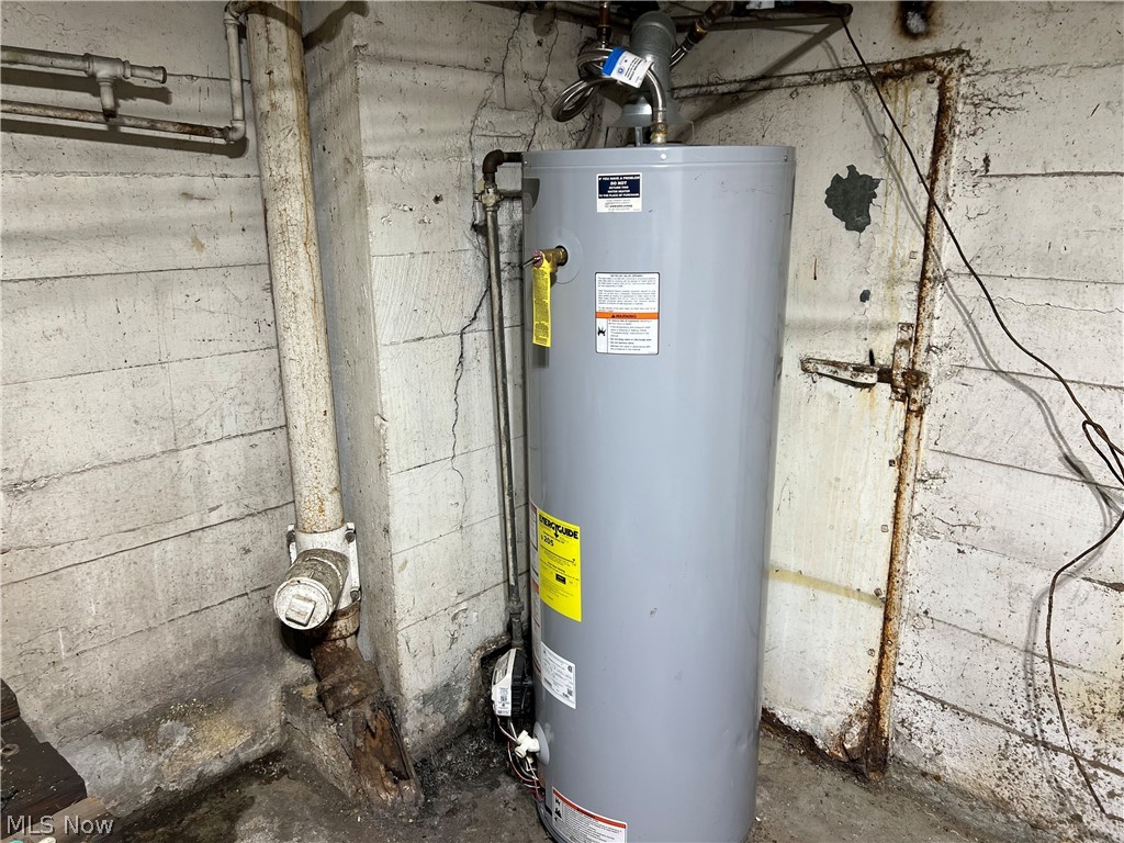 223 Broad Street Conneaut OH 44030