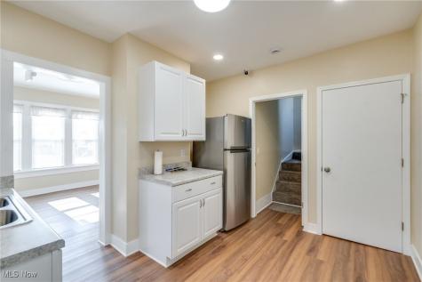 567 E Cuyahoga Falls Avenue Akron OH 44310