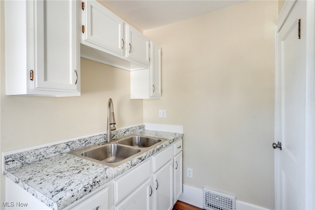 567 E Cuyahoga Falls Avenue Akron OH 44310