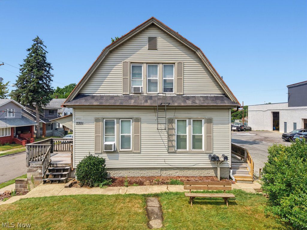 2201 Cleveland Avenue NW Canton OH 44709